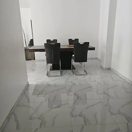 Apartment Refait A Neuf I #2 Sur 4 *